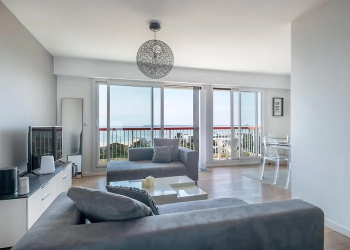 Apartment 350m Plage, Vue Incroyable Sur La Baie De La Baule