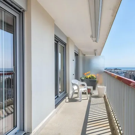 350m Plage, Vue Incroyable Sur La Baie De La Baule Порнише